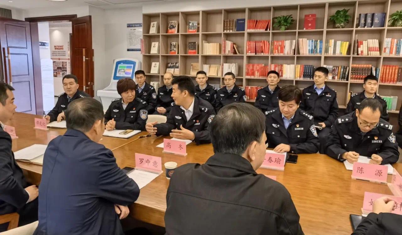 【党建共建】海口农商银行机构业务部党支部与海南省社保服务中心联合开展主题党日活动