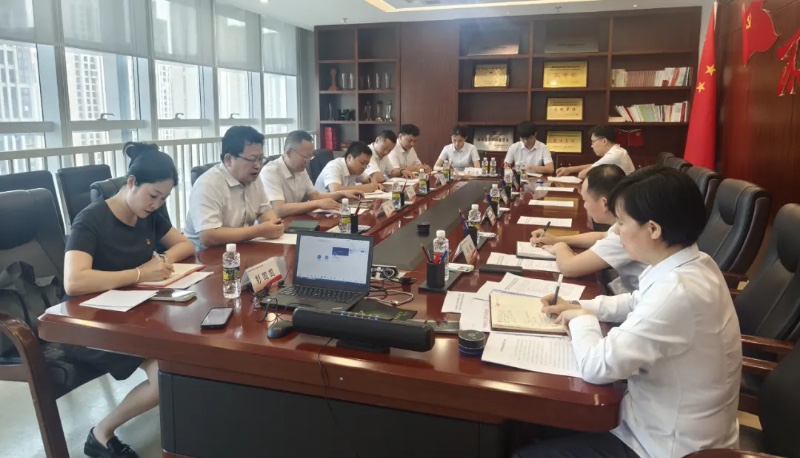 海南农商银行召开深入贯彻中央八项规定精神学习教育开门听取意见交流座谈会