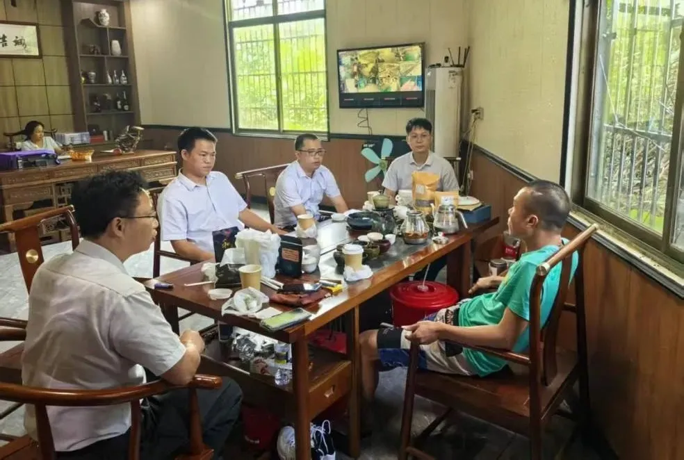 定安支行：普惠专项行动显实效 “精准滴灌”激活小微、农户动能