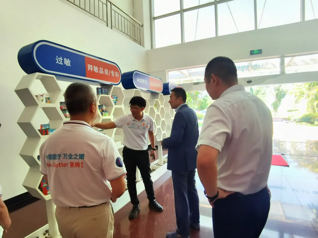 陈维带队开展客户贷后走访和检查