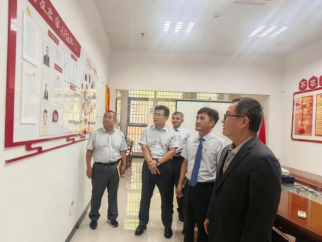 李晓刚到海口支行调研指导 李晓刚到海口支行调研指导