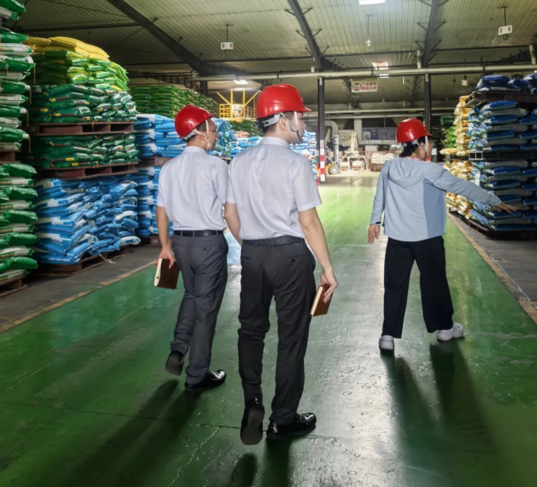 海口支行：深耕一线强作风 精准滴灌润三农