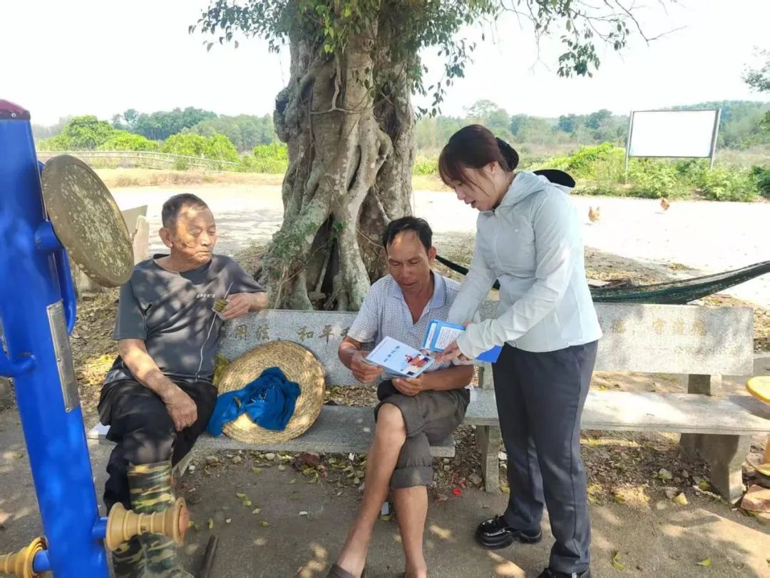 澄迈支行:政银同心促三农 整村授信助振兴 澄迈支行:政银同心促三农 整村授信助振兴