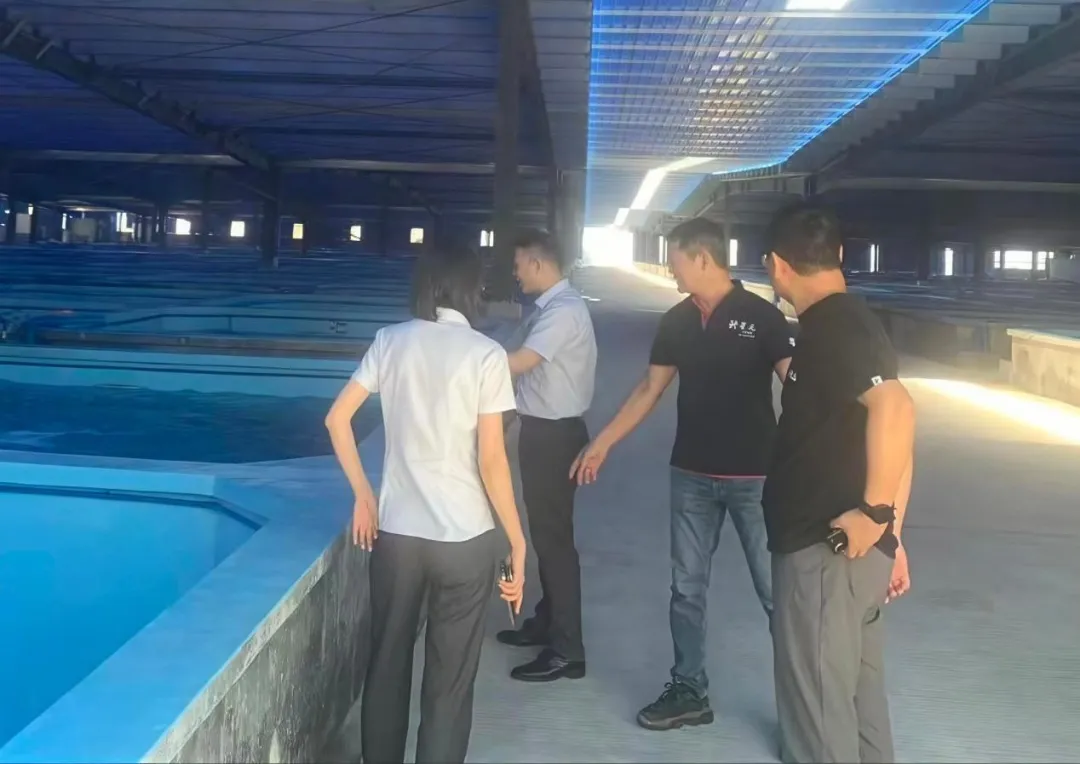 万宁支行发放万宁市首笔砂质岸线海水养殖产业升级贷款
