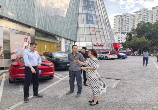 陈维到三亚支行调研,走访重要企业客户,推动投放 陈维到三亚支行调研,走访重要企业客户,推动投放