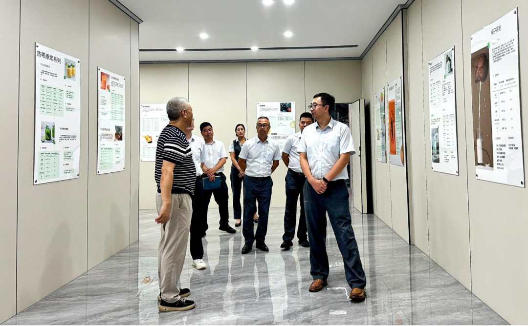 黄亮到琼中开展国庆节前慰问及企业调研 黄亮到琼中开展国庆节前慰问及企业调研
